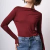 Top con scollo a barchetta in lyocell