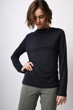 Top con scollo a cratere in lyocell