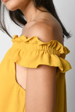 Top con spalle scoperte