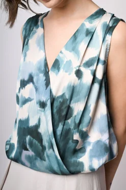 Top con stampa floreale astratta