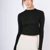 Top crop a maniche lunghe