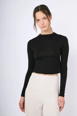 Top crop a maniche lunghe
