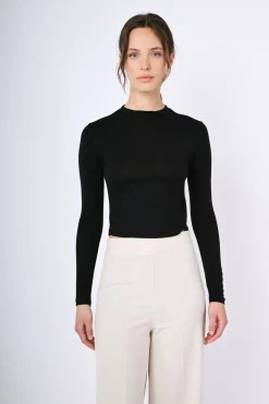 Top crop a maniche lunghe