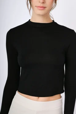 Top crop a maniche lunghe