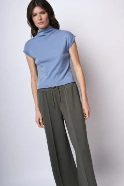 Top in cotone con collo alto