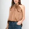 Top in raso e pizzo