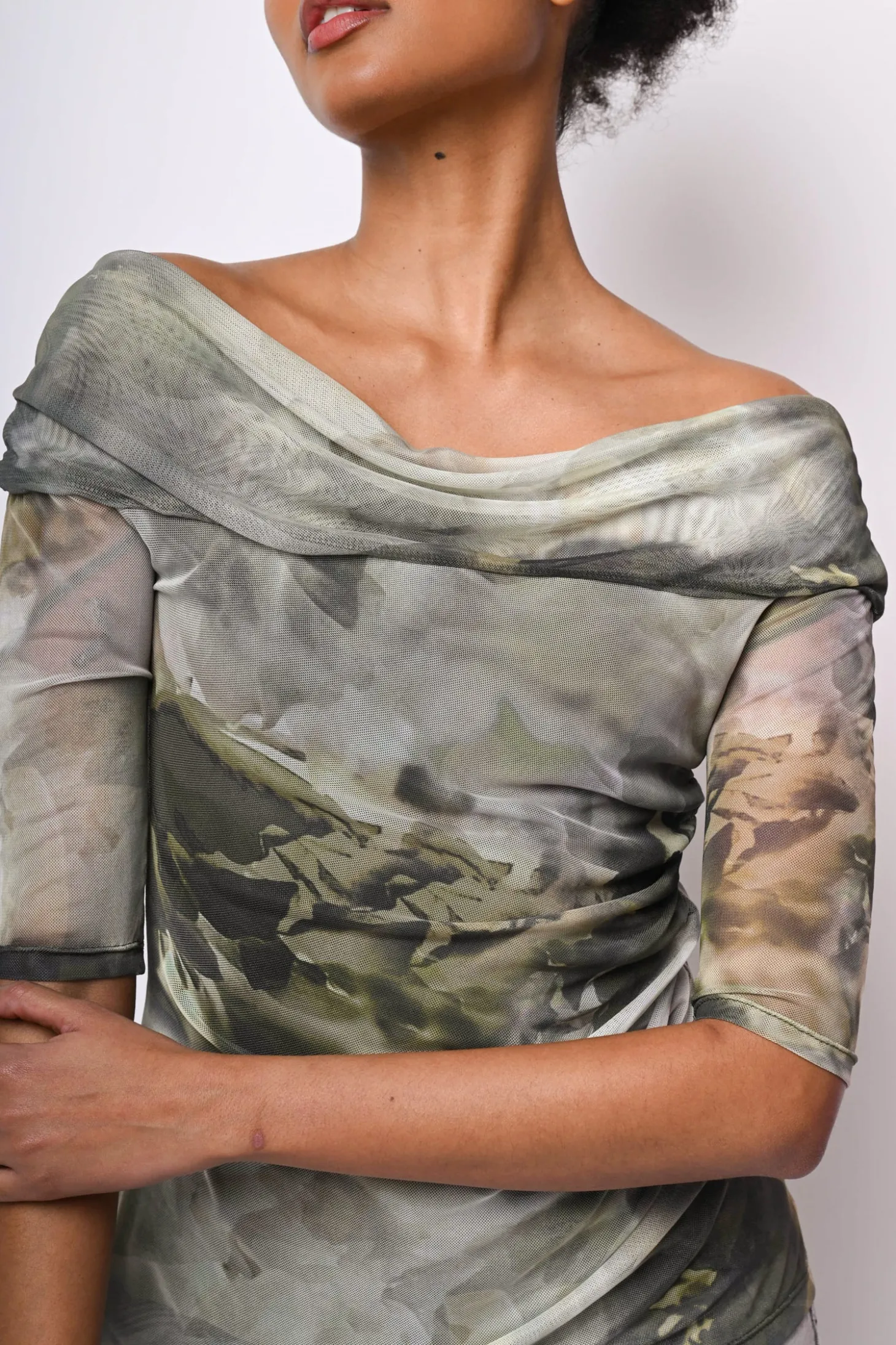 Top in tulle a stampa floreale astratta