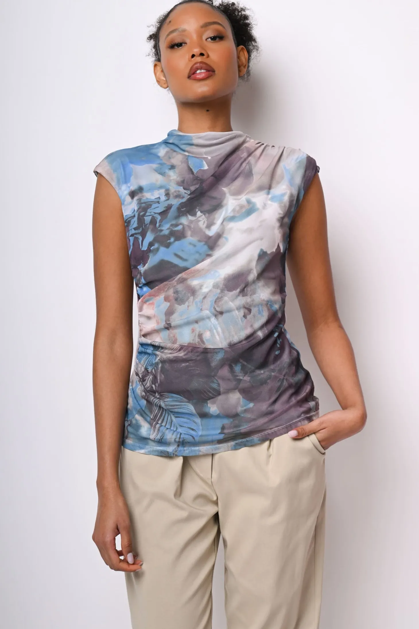 Top in tulle a stampa floreale astratta