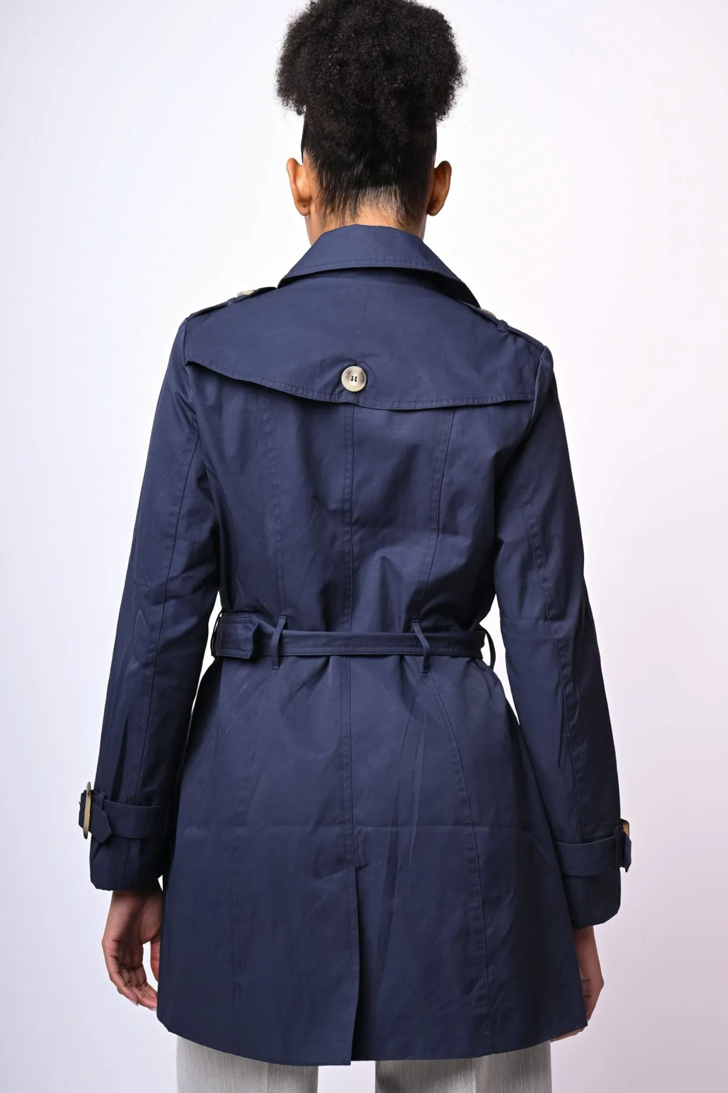 Trench doppiopetto con cintura