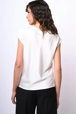 T-shirt con scollo a V profilato in strass